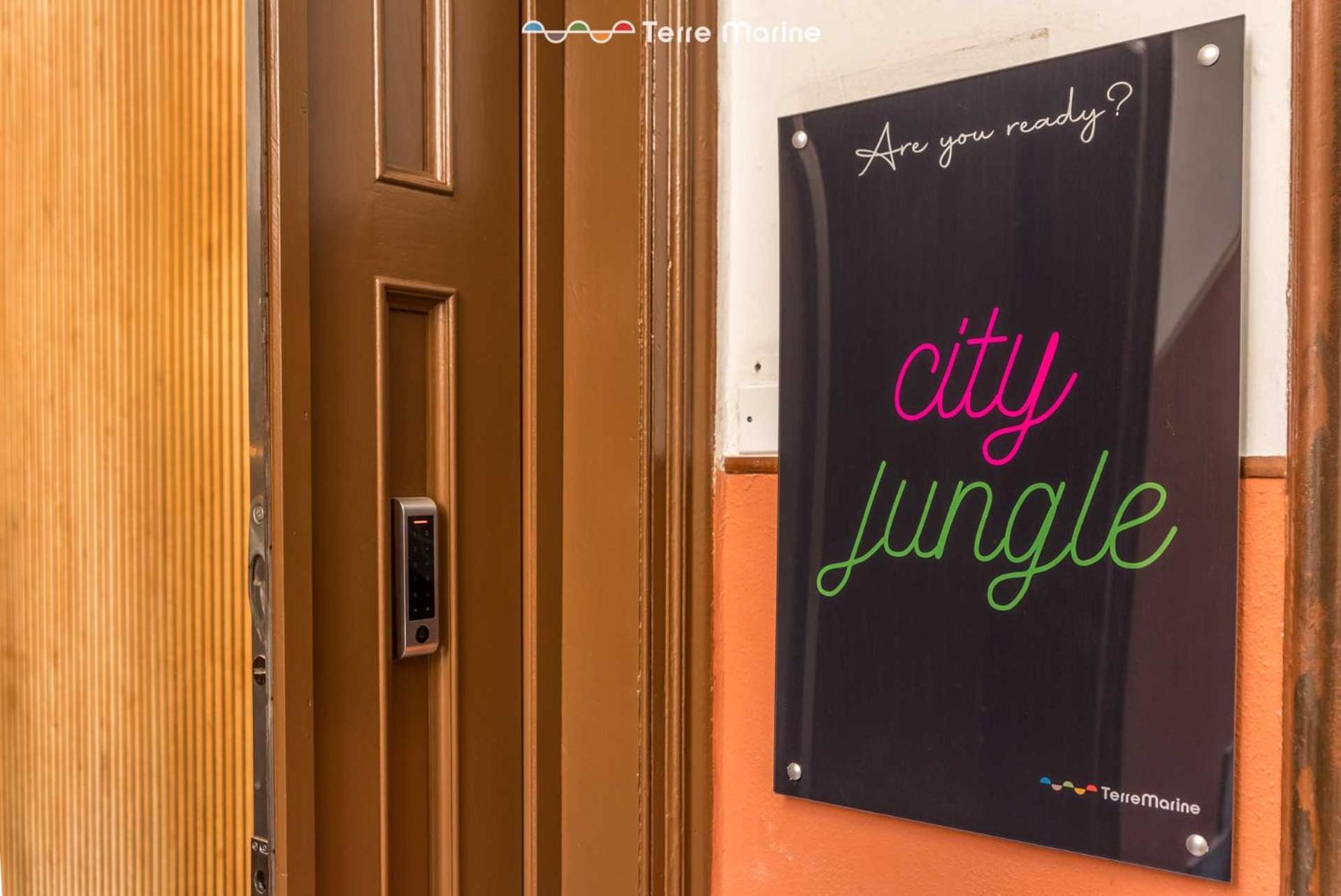 City Jungle, Terre Marine La Spezia Ngoại thất bức ảnh
